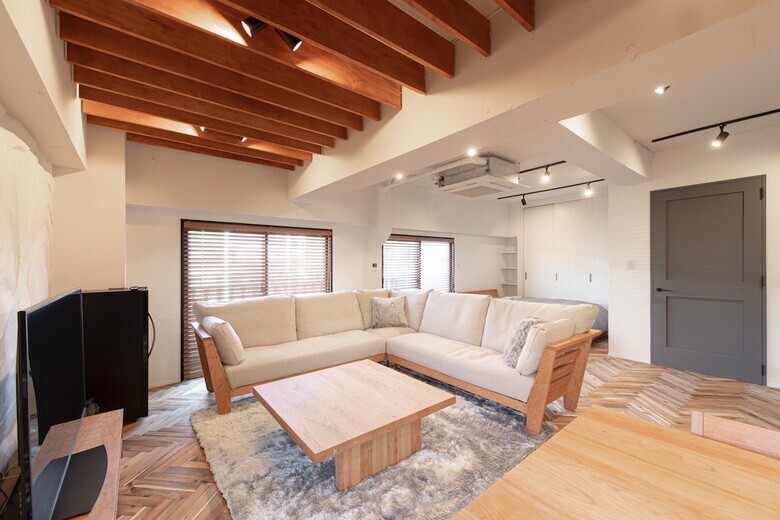 青い海と、椰子の木と【マンション】