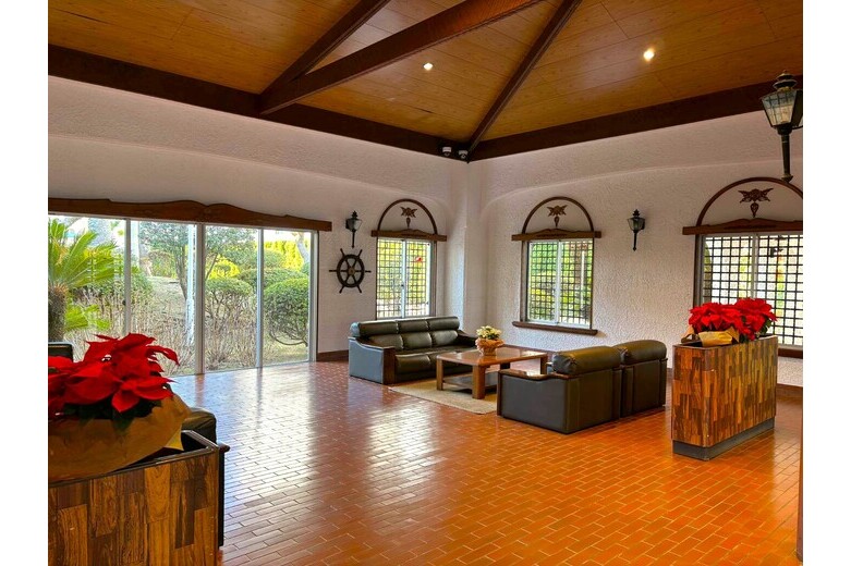 青い海と、椰子の木と【マンション】