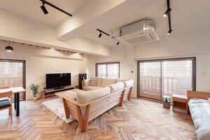 青い海と、椰子の木と【マンション】