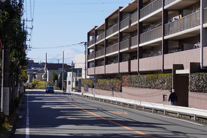 『鎌倉でこの条件、揃いました』最上階×南向き×ペット可×駐車場あり｜フルリノベ3LDK【マンション】