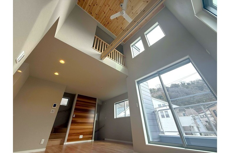 桜の木の上で【新築】