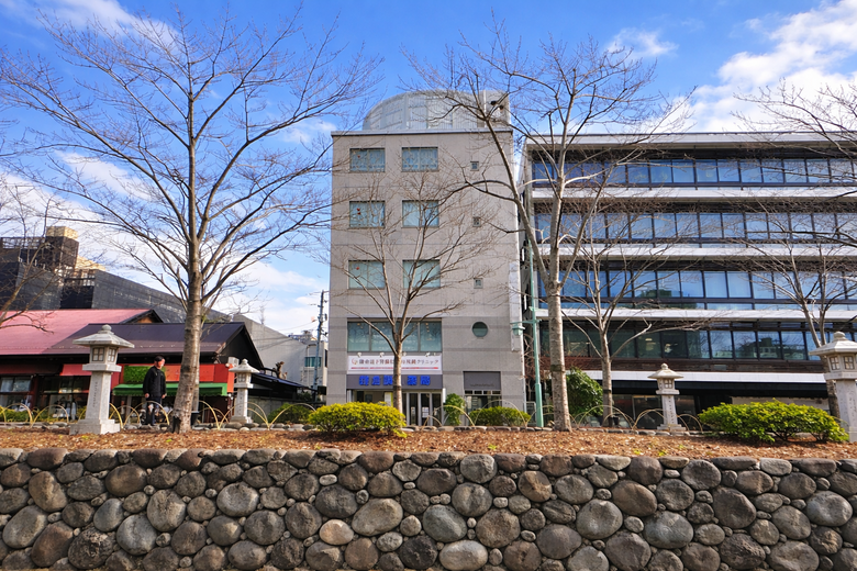 『若宮大路の天守閣　その１』【マンション】