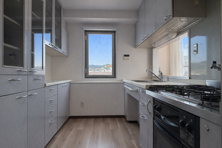 『若宮大路の天守閣 その1』【マンション】