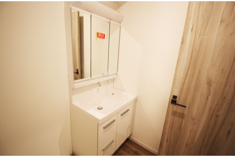 由比ガ浜駅徒歩3分、待望の新築【アパート】