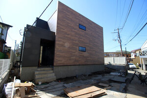 由比ガ浜駅徒歩3分、待望の新築【アパート】