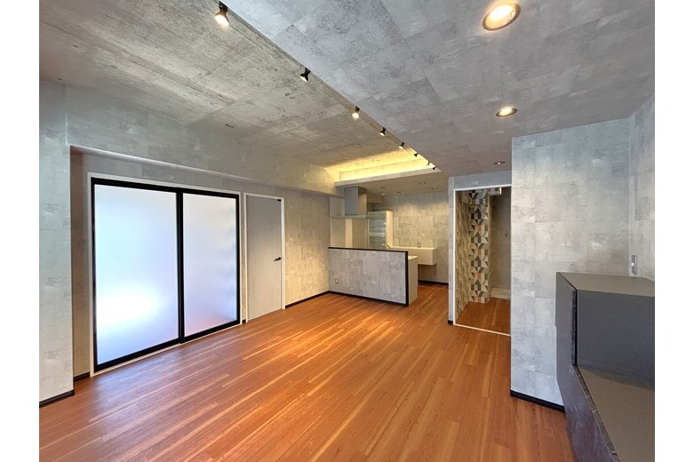 apartment 山の根１丁目　グレード１逗子