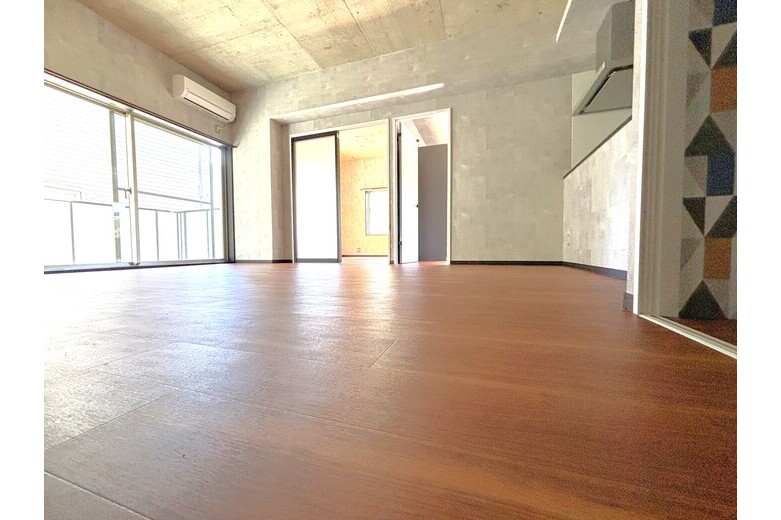 apartment 山の根１丁目　グレード１逗子