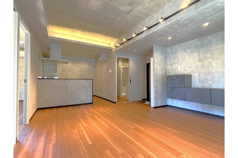 apartment 山の根１丁目　グレード１逗子