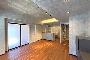 ヒュッゲな暮らし、逗子駅徒歩３分【マンション】