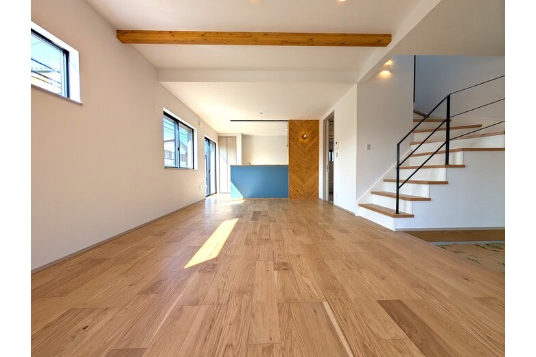 一色のブレドールのちょっと先に良い新築が出たので、見に行きませんか？【新築戸建】