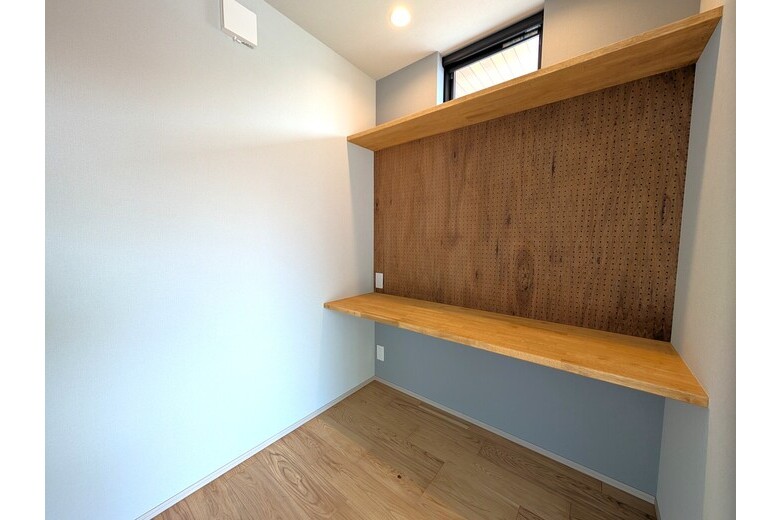一色のブレドールのちょっと先に良い新築が出たので、見に行きませんか?【新築戸建】
