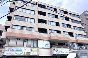 外は逗子、内は異国【マンション】