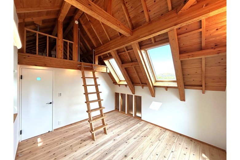空に近すぎる暮らし、はじめませんか?【戸建】