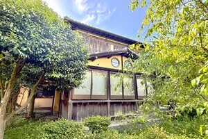 旧脇村邸のお庭を借景に【土地】