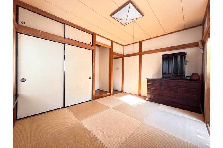 海、山、富士を愛で、葉山で暮らす【中古戸建】