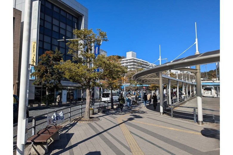 逗子の街並みに調和して【新築戸建】