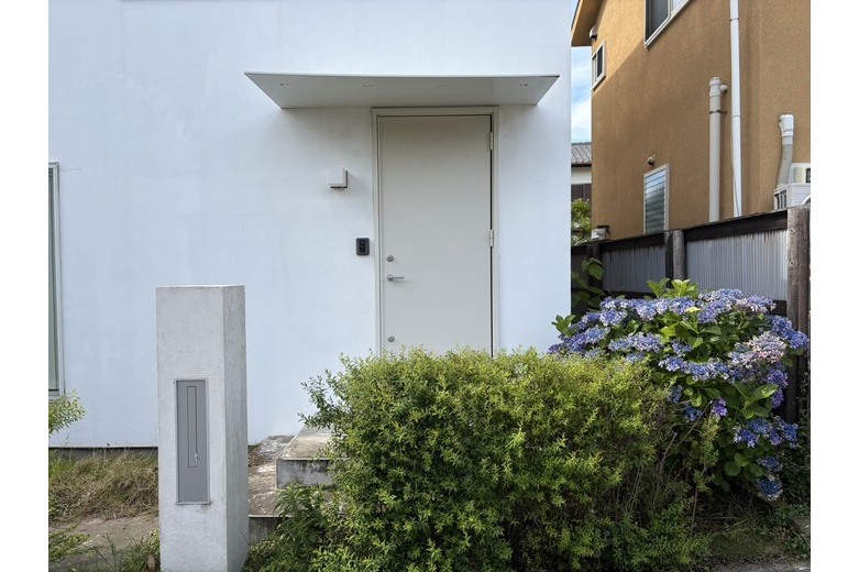 「白と、潮風と。」【戸建】