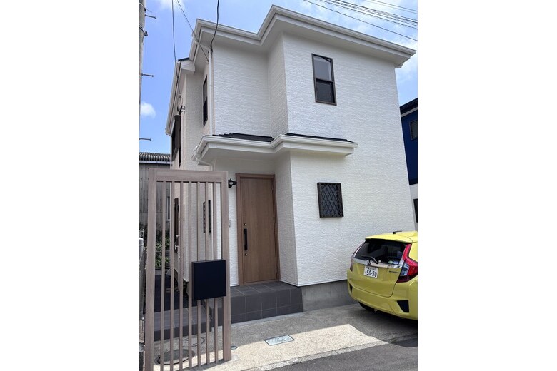 葉山・一色で見つけた白い家【リノベ戸建】