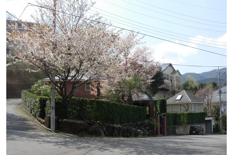 敷地1,000㎡でゴルフもできる 【記事内容変更・戸建別荘】
