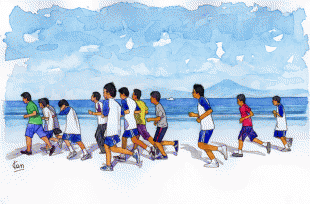 逗子海岸の朝は、研修生のランニングと出会います